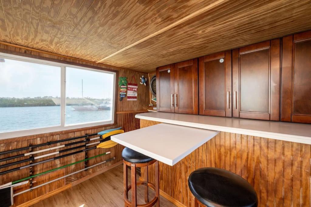 Beautiful Houseboat In Key West Hotell Eksteriør bilde