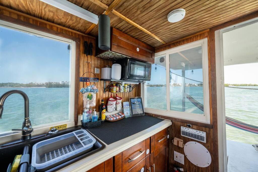 Beautiful Houseboat In Key West Hotell Eksteriør bilde